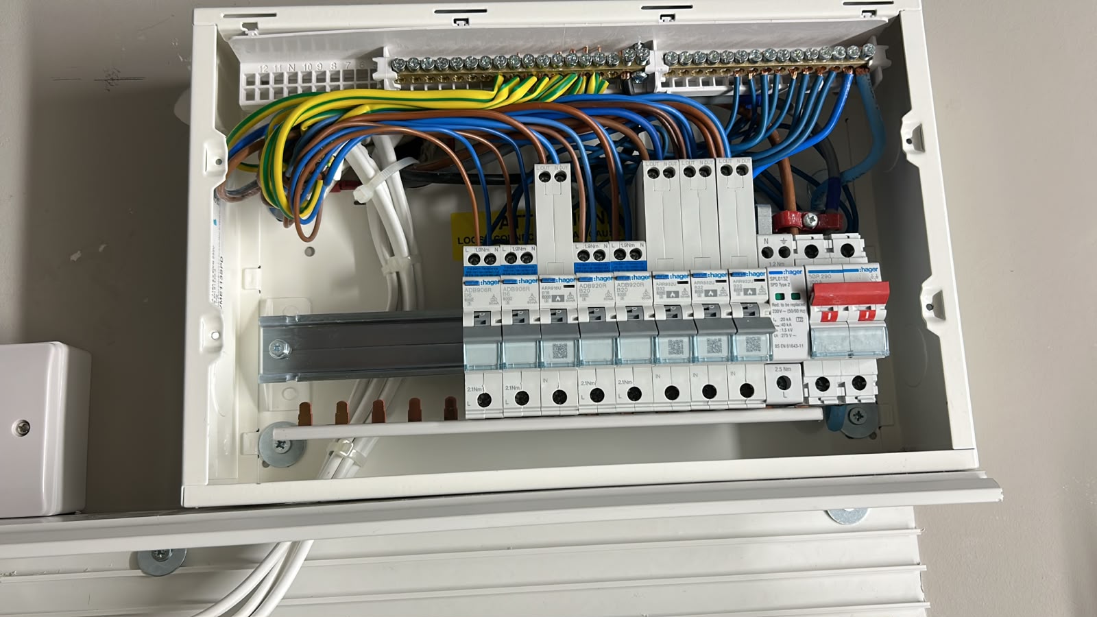 Newly wired consumer unit and electrical installation